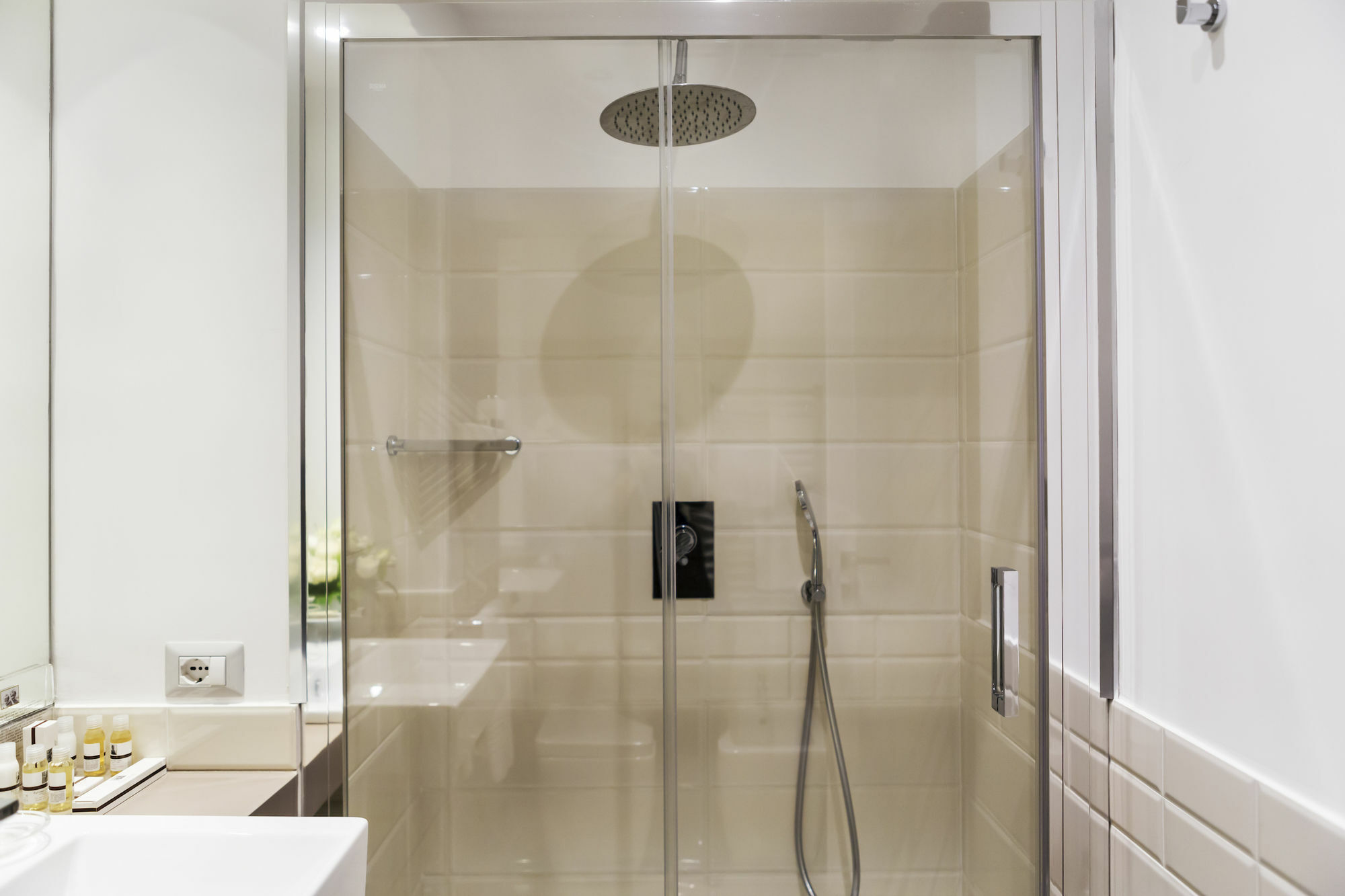 Lahouse By Premium Collection Gasthof